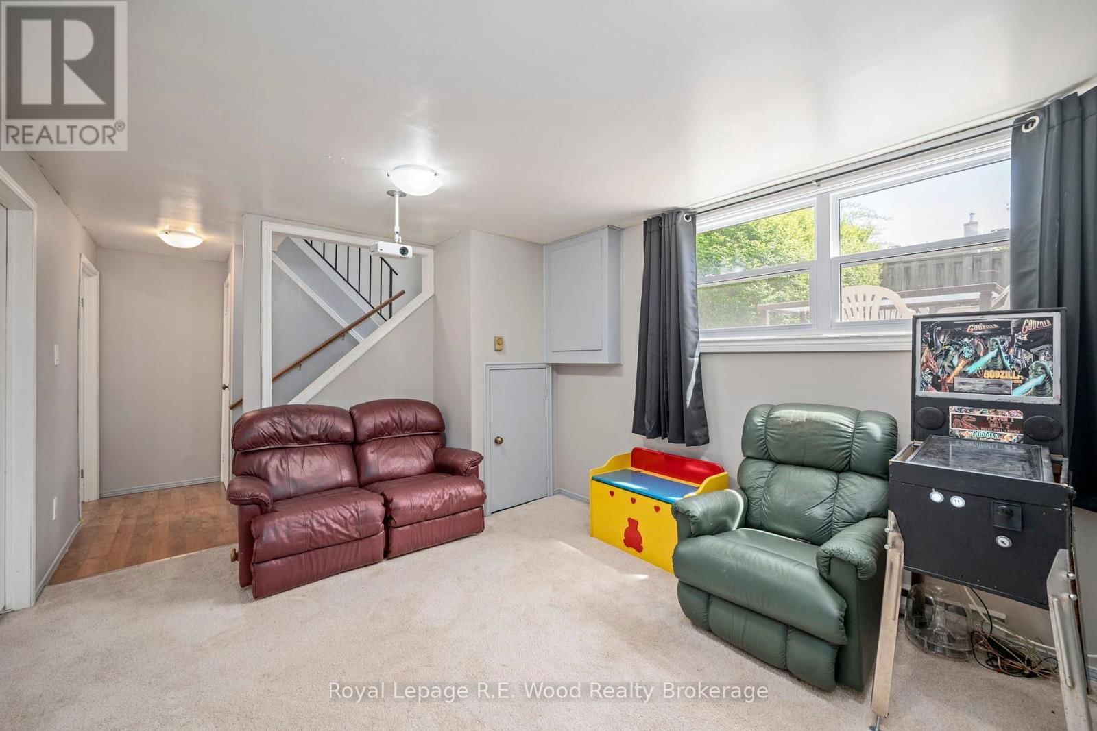 48 - 760 BERKSHIRE DRIVE Image 24