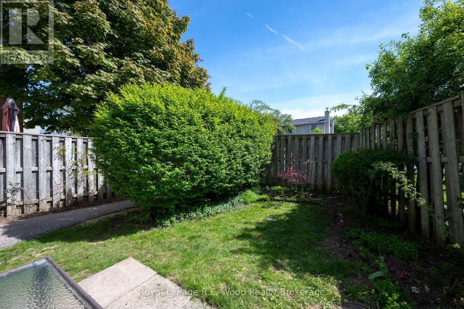 48 - 760 BERKSHIRE DRIVE Image 30