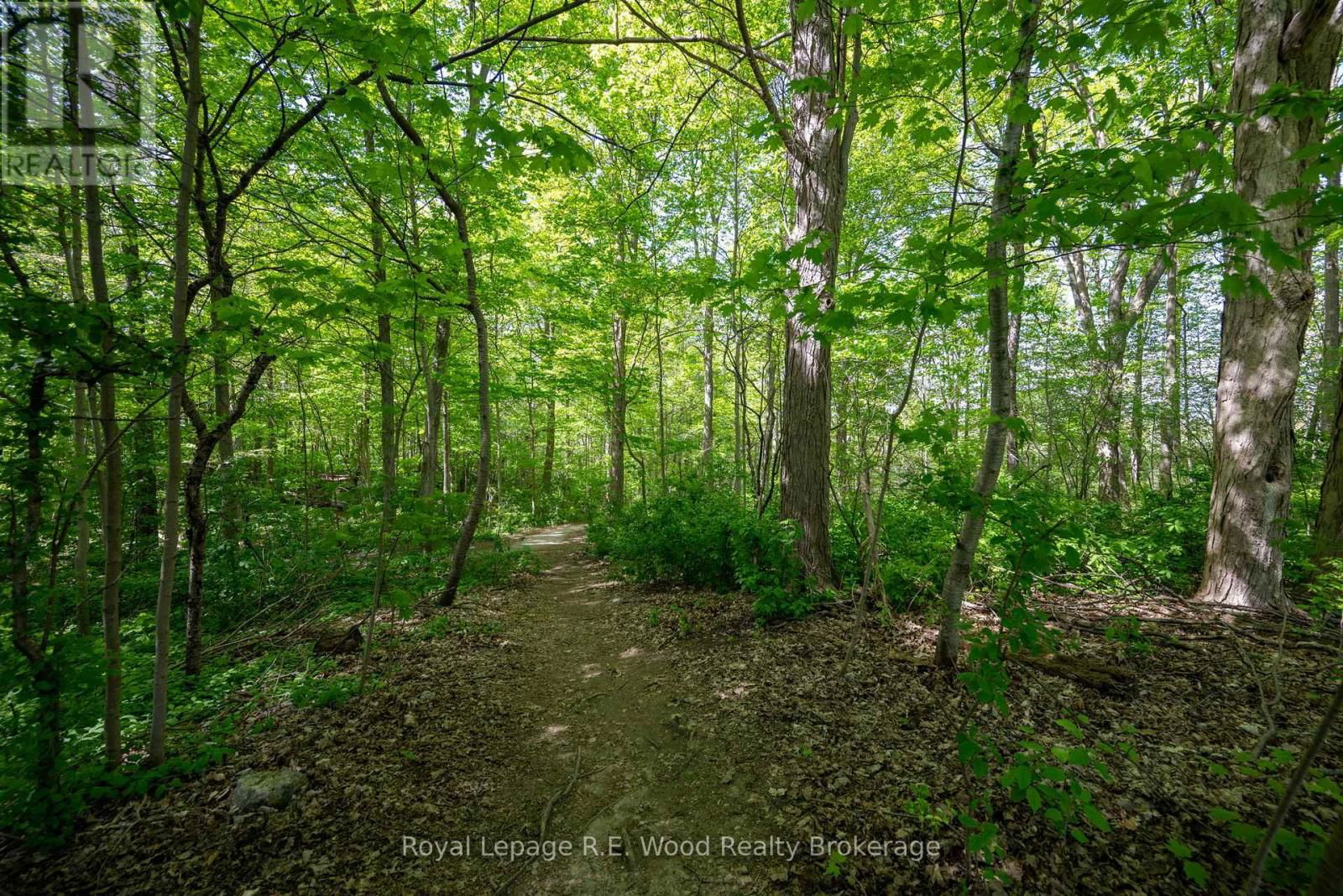 48 - 760 BERKSHIRE DRIVE Image 37