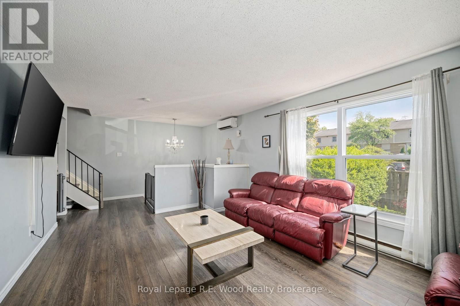 48 - 760 BERKSHIRE DRIVE Image 8