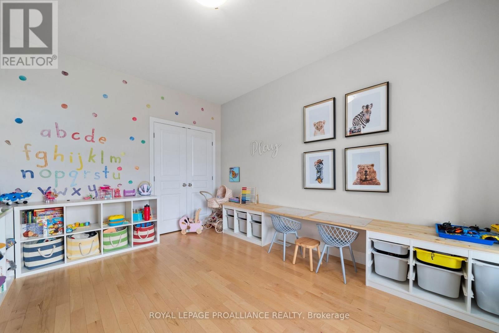 73 HUMMINGBIRD DRIVE Image 18