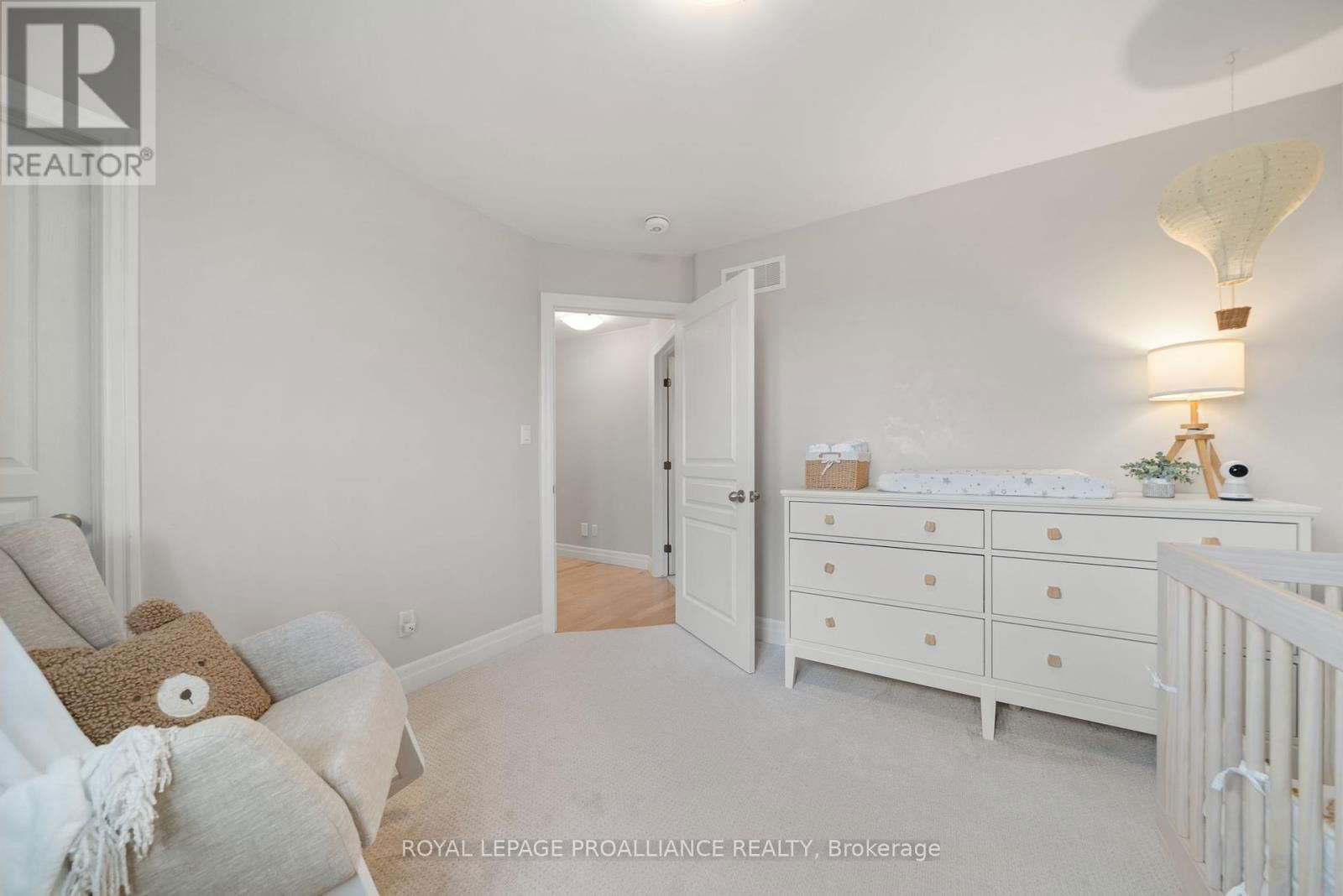 73 HUMMINGBIRD DRIVE Image 31