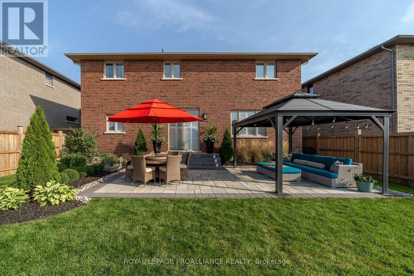 73 HUMMINGBIRD DRIVE Image 41