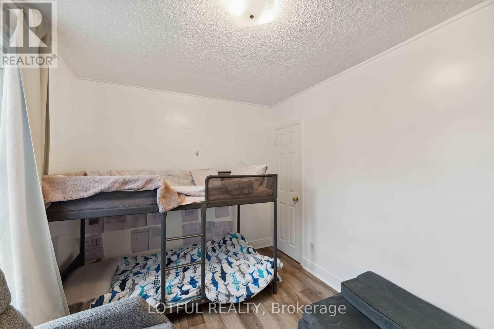 A - 2427 CHASSEUR AVENUE Image 15