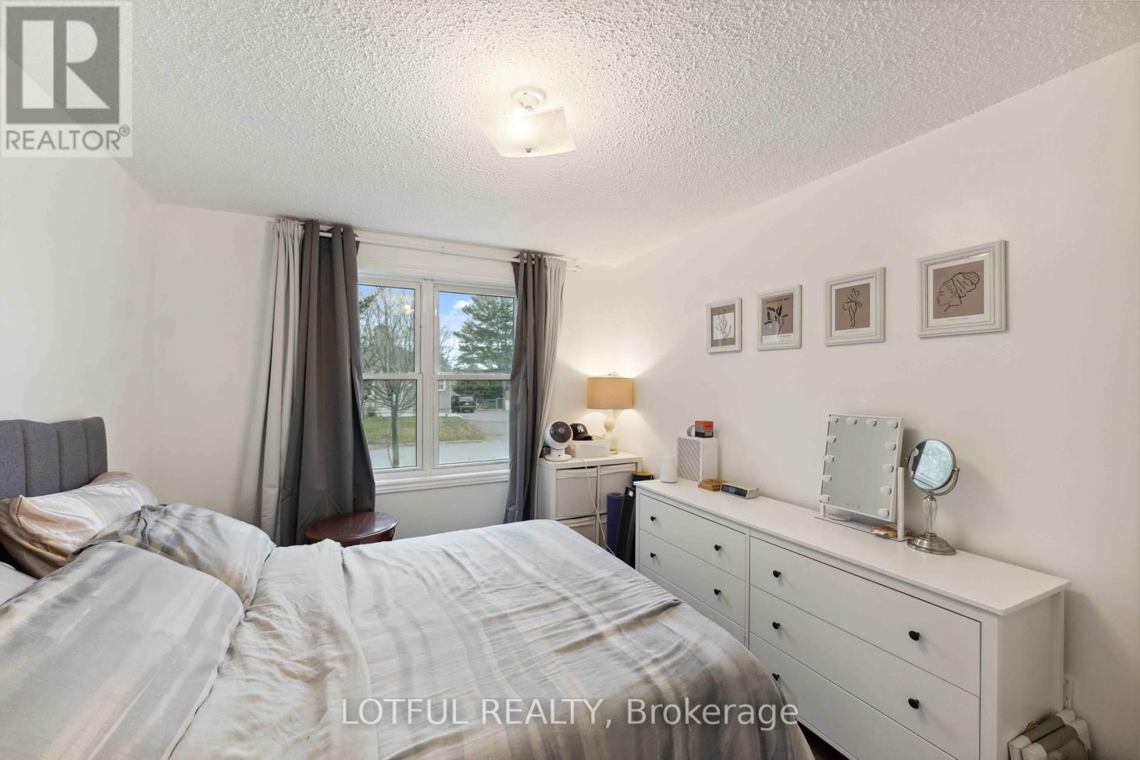 A - 2427 CHASSEUR AVENUE Image 18
