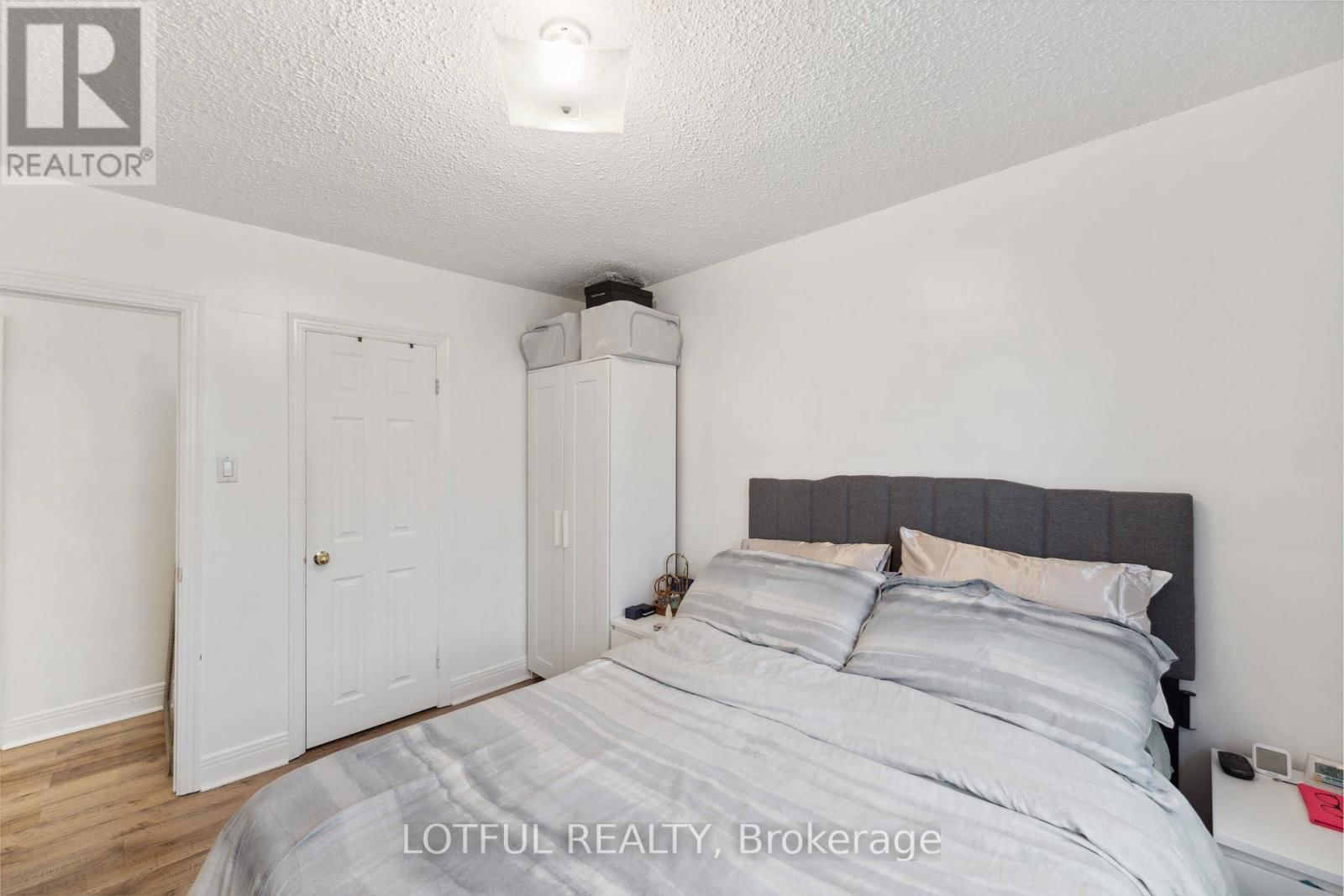 A - 2427 CHASSEUR AVENUE Image 19