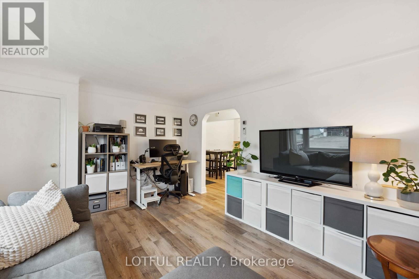 A - 2427 CHASSEUR AVENUE Image 6