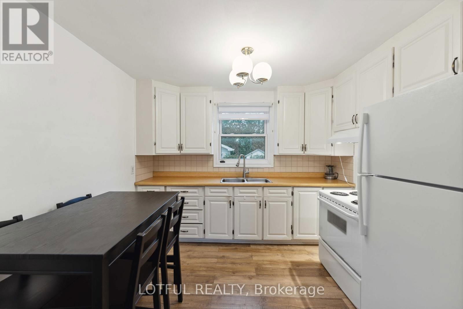 A - 2427 CHASSEUR AVENUE Image 8