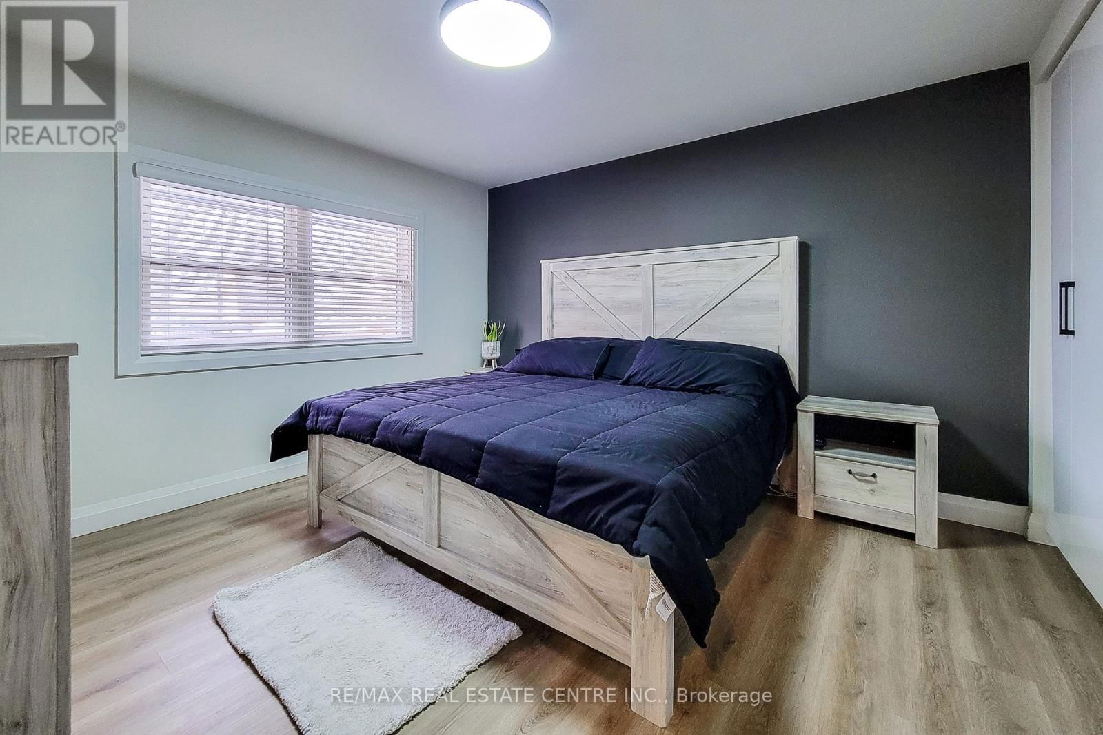 38 STEWART STREET Image 23