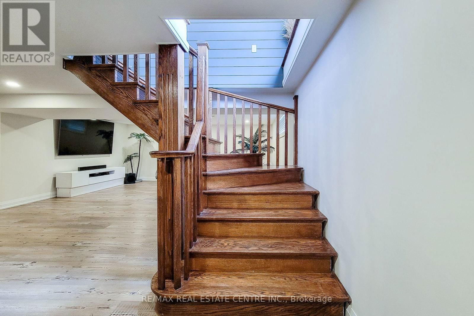 38 STEWART STREET Image 29