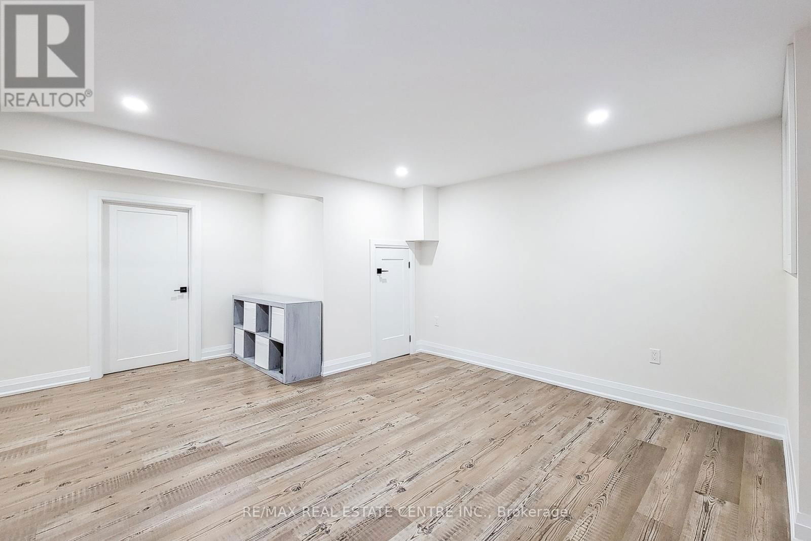 38 STEWART STREET Image 34