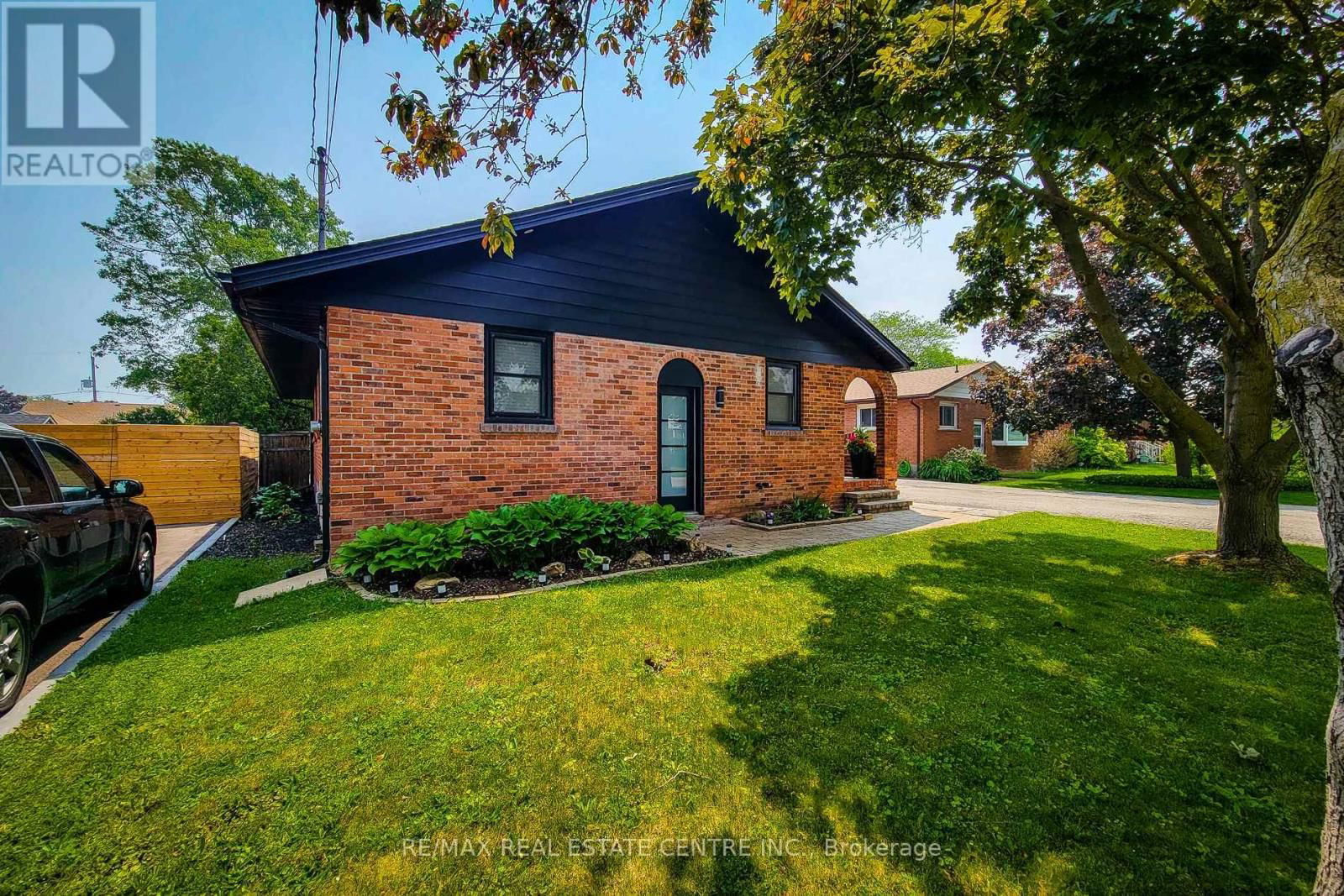 38 STEWART STREET Image 5