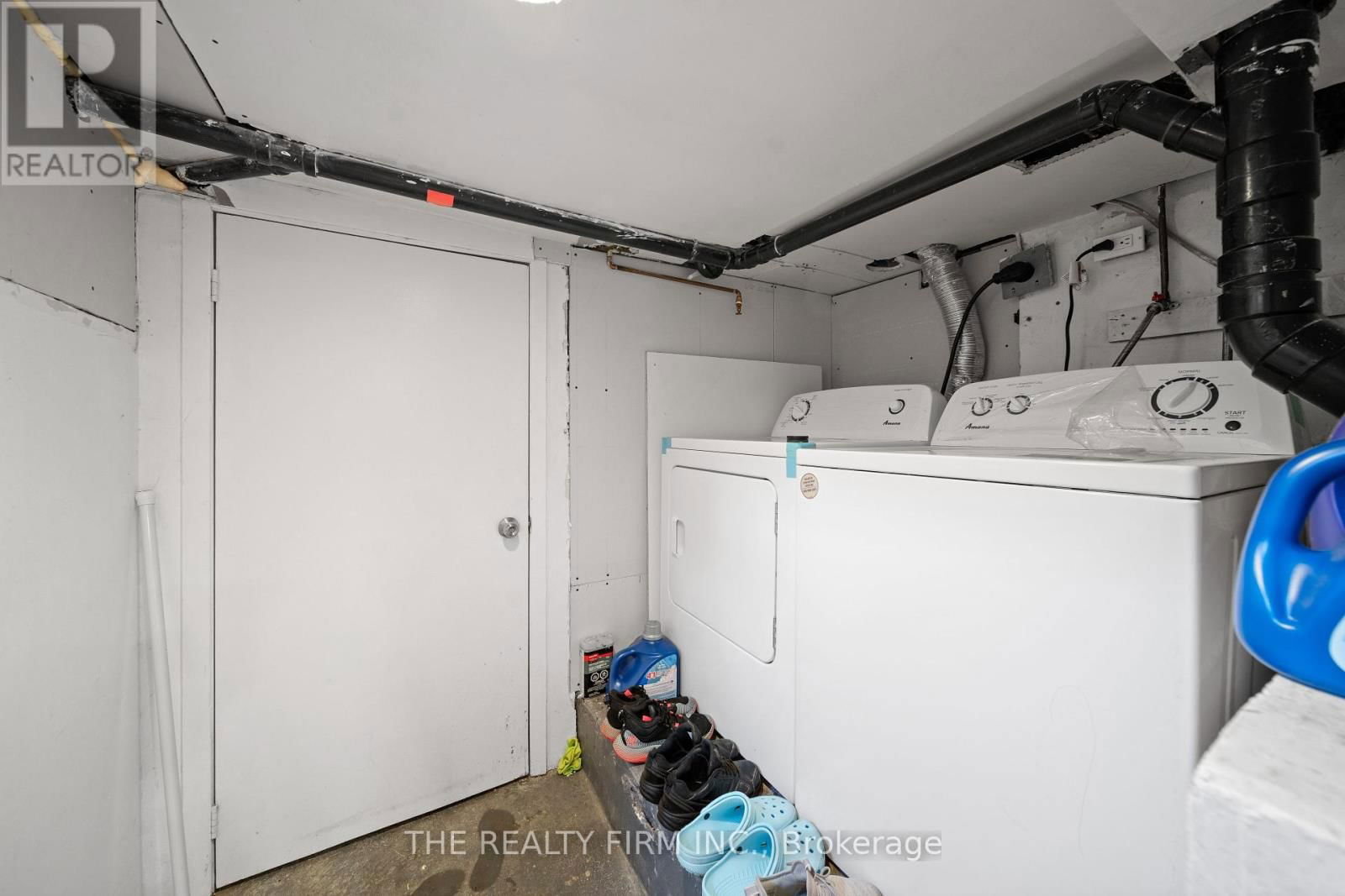 200 EDINBURGH STREET Image 31