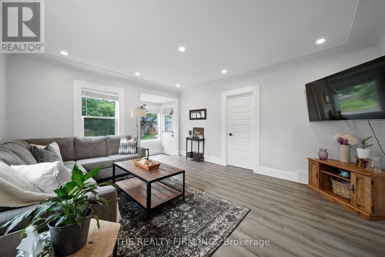 200 EDINBURGH STREET Image 5