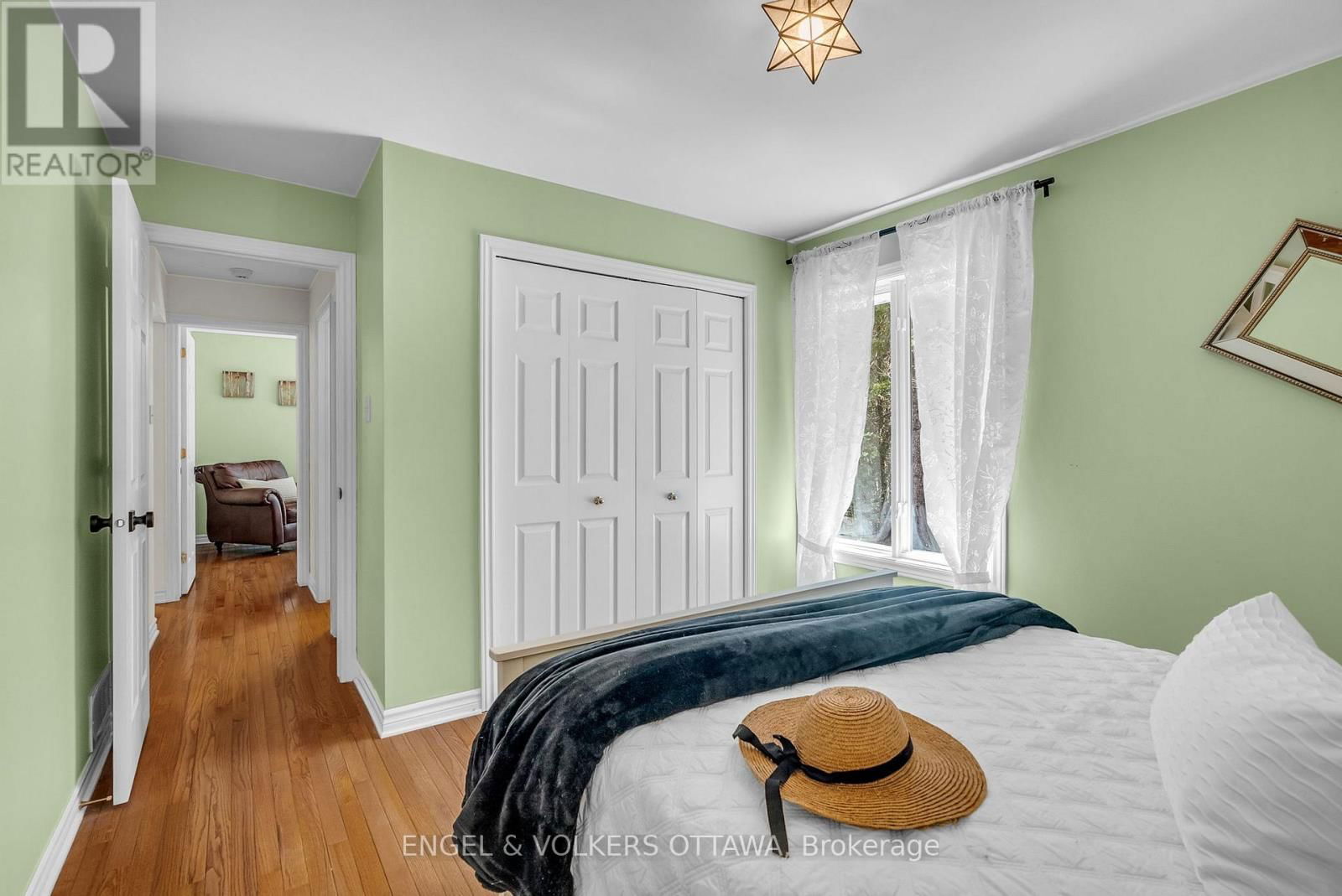 7359 MARCELLA DRIVE Image 21