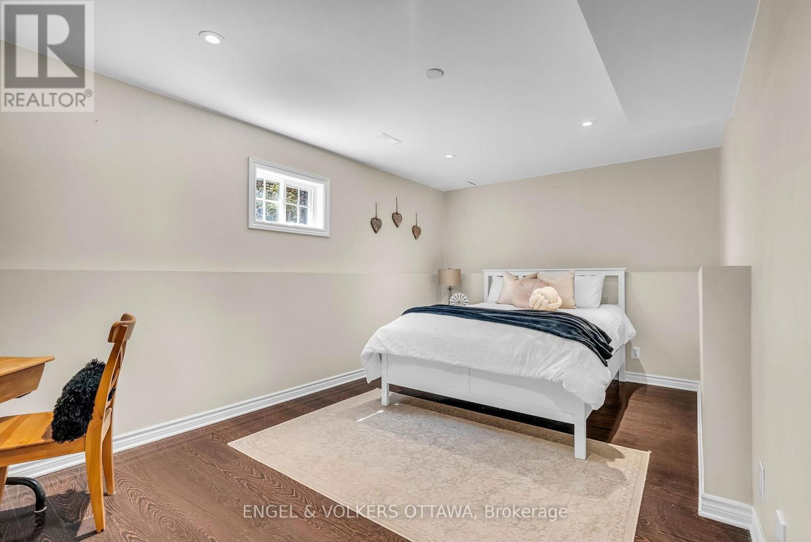 7359 MARCELLA DRIVE Image 32