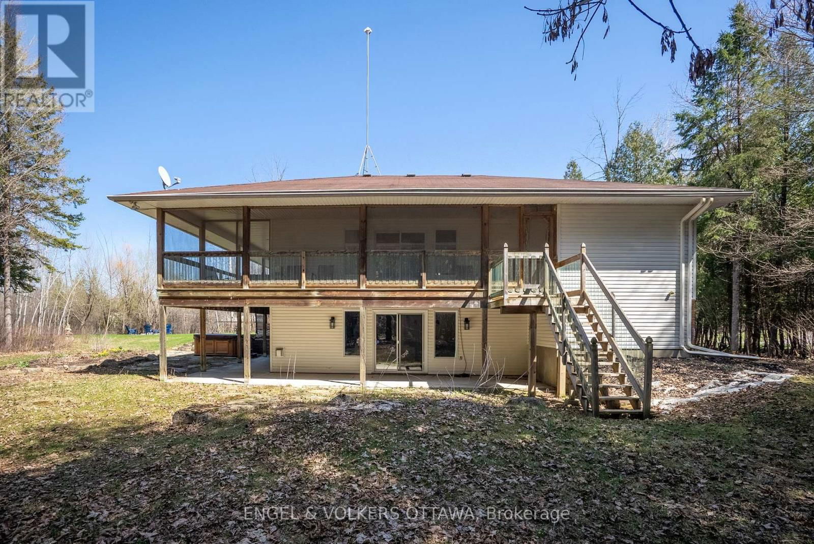 7359 MARCELLA DRIVE Image 37