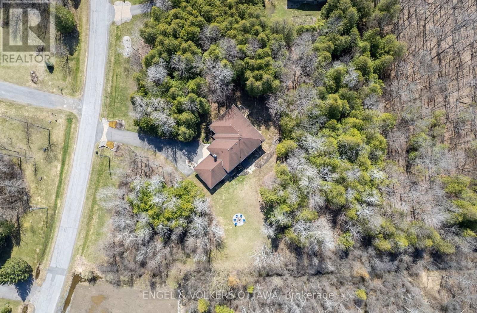 7359 MARCELLA DRIVE Image 39