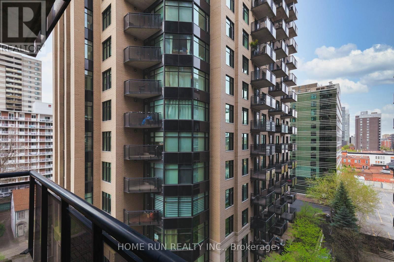 708 - 245 KENT STREET Image 16