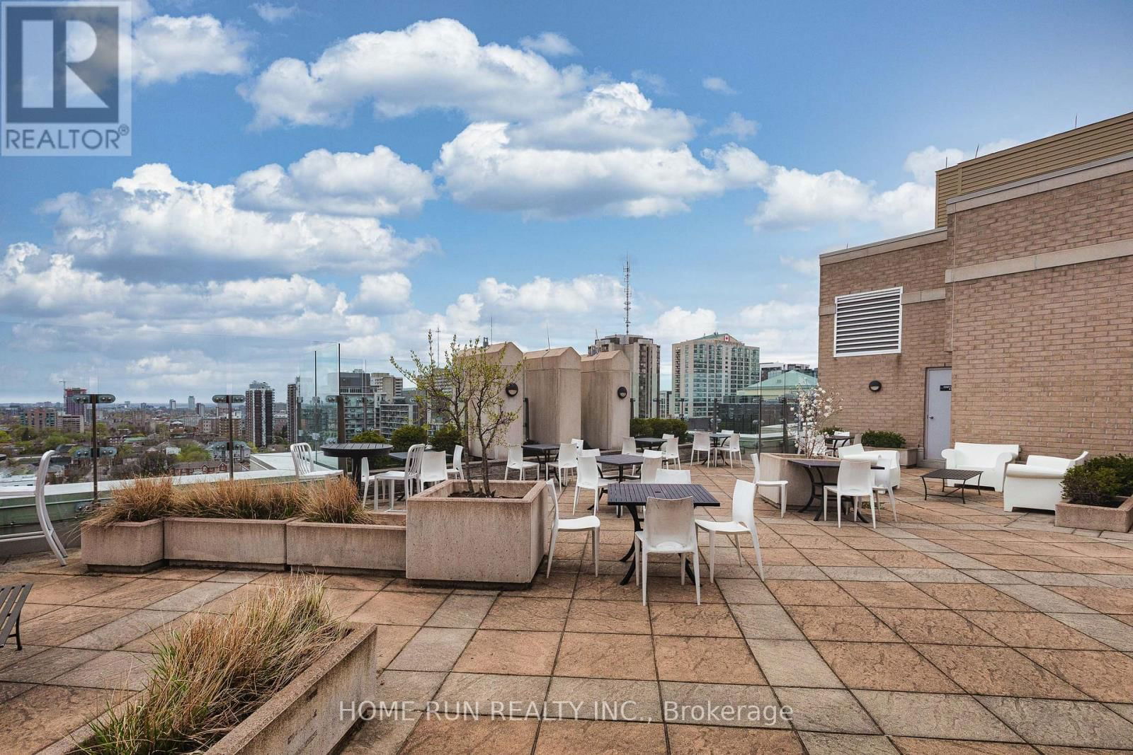 708 - 245 KENT STREET Image 30