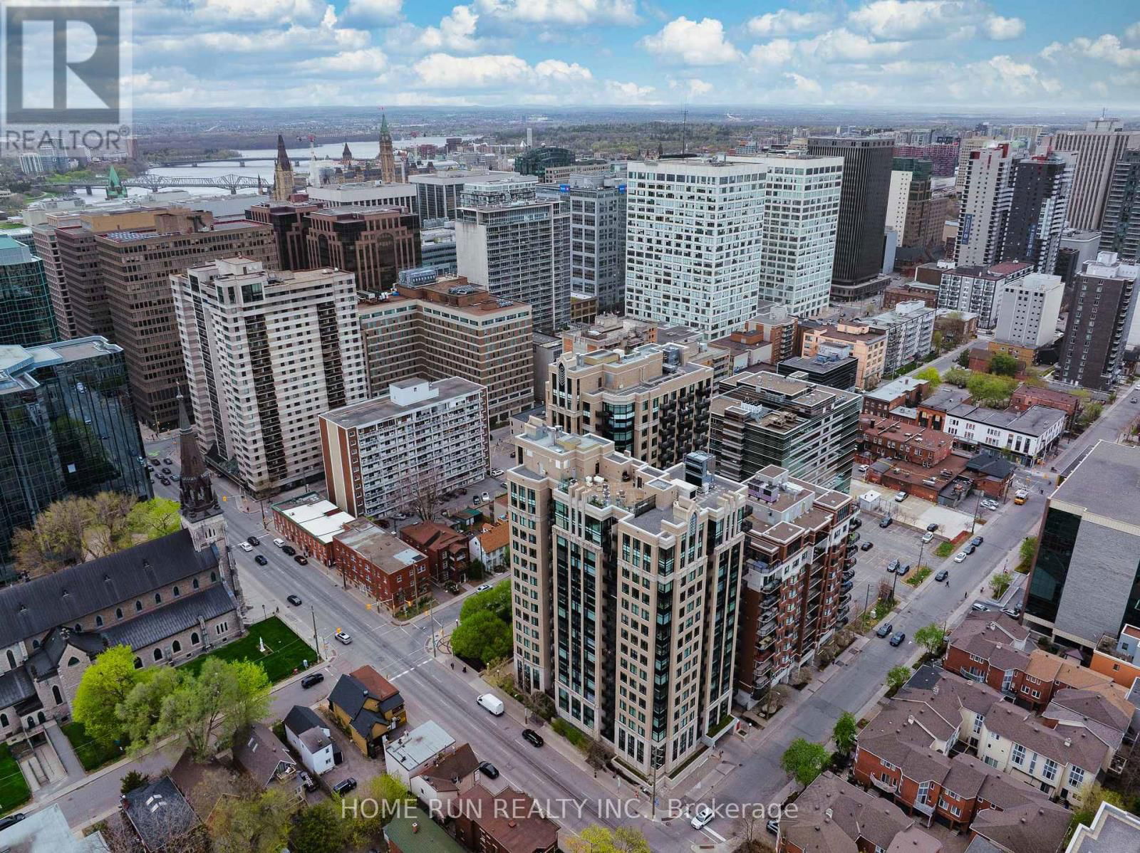 708 - 245 KENT STREET Image 31