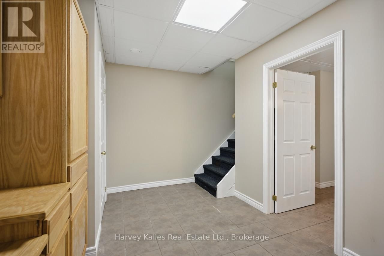 9 MELANE COURT Image 35