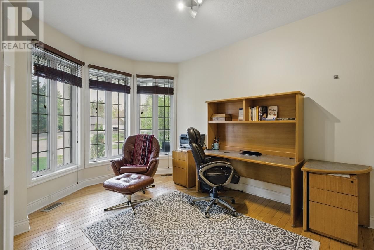 9 MELANE COURT Image 4