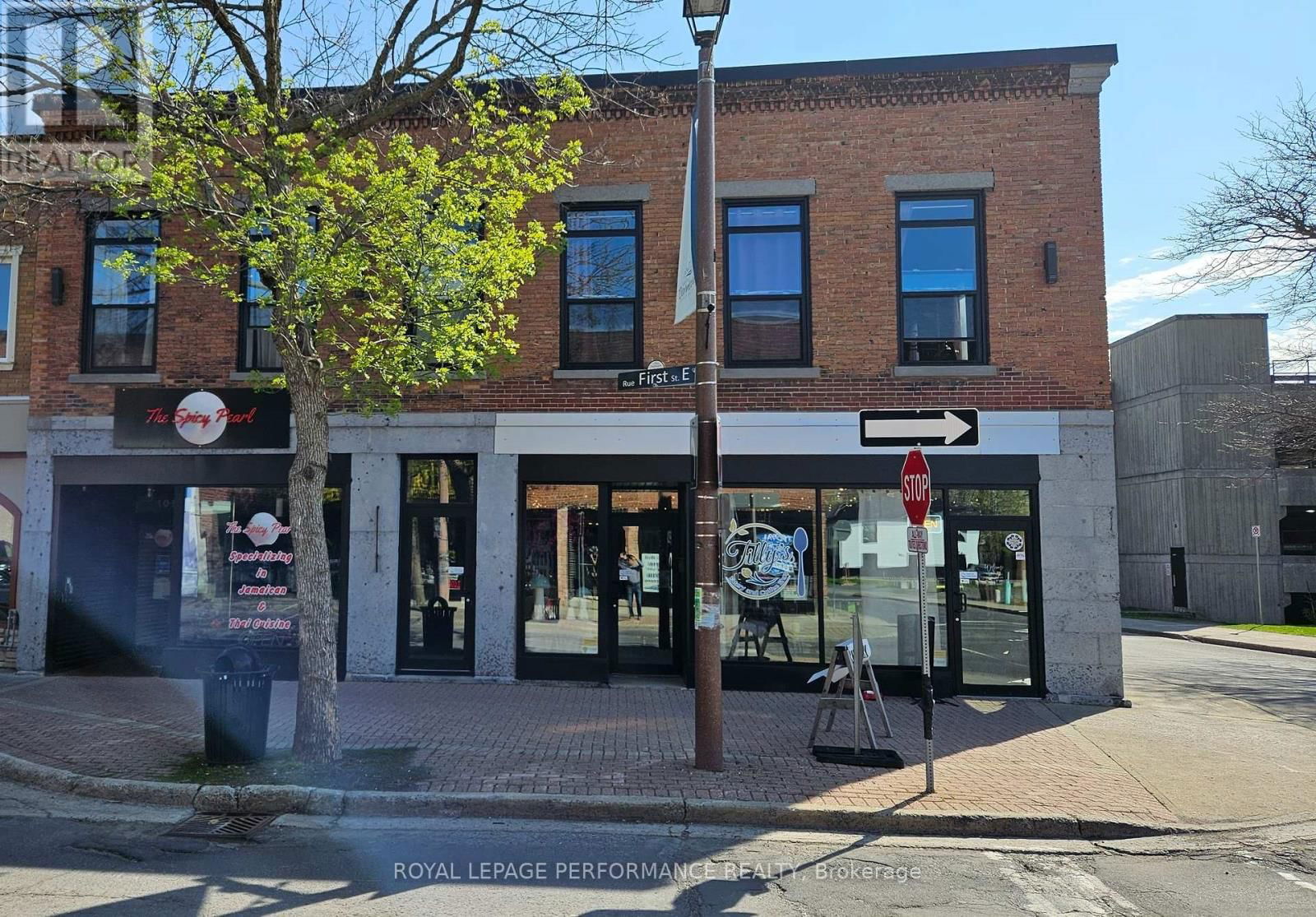 105 PITT STREET EAST Image 1