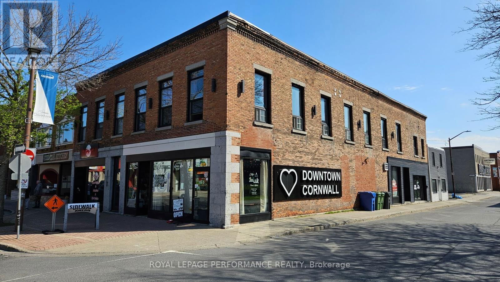 105 PITT STREET EAST Image 6