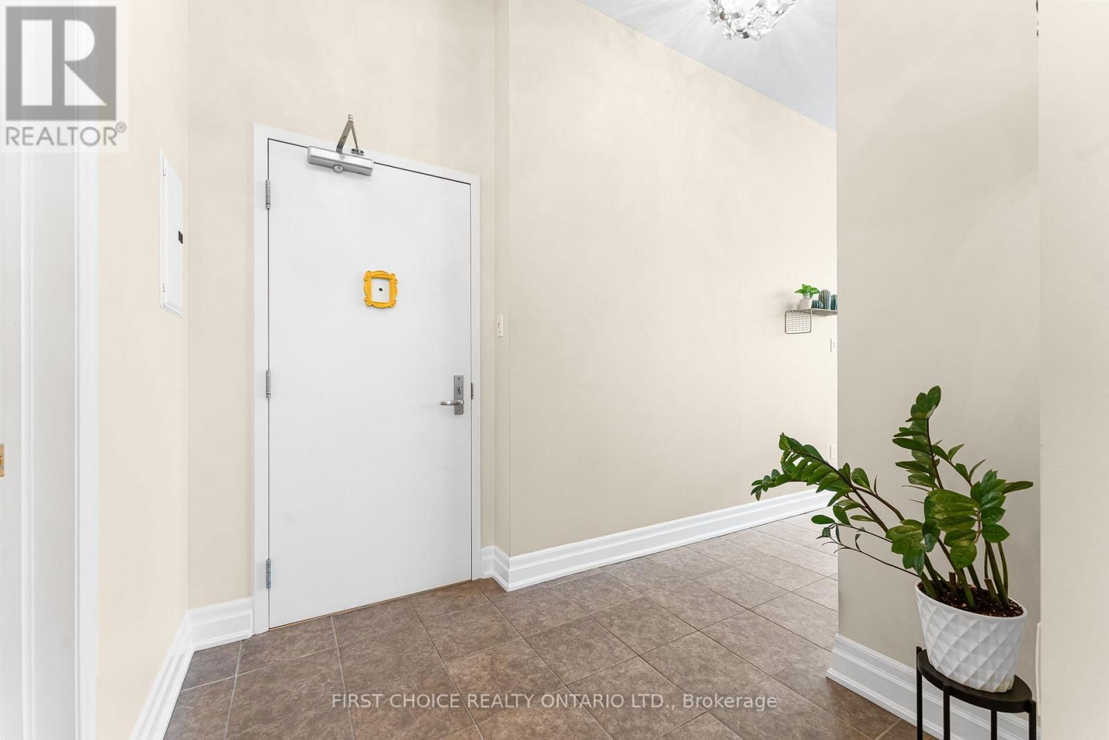 102 - 90 LANDRY STREET Image 3