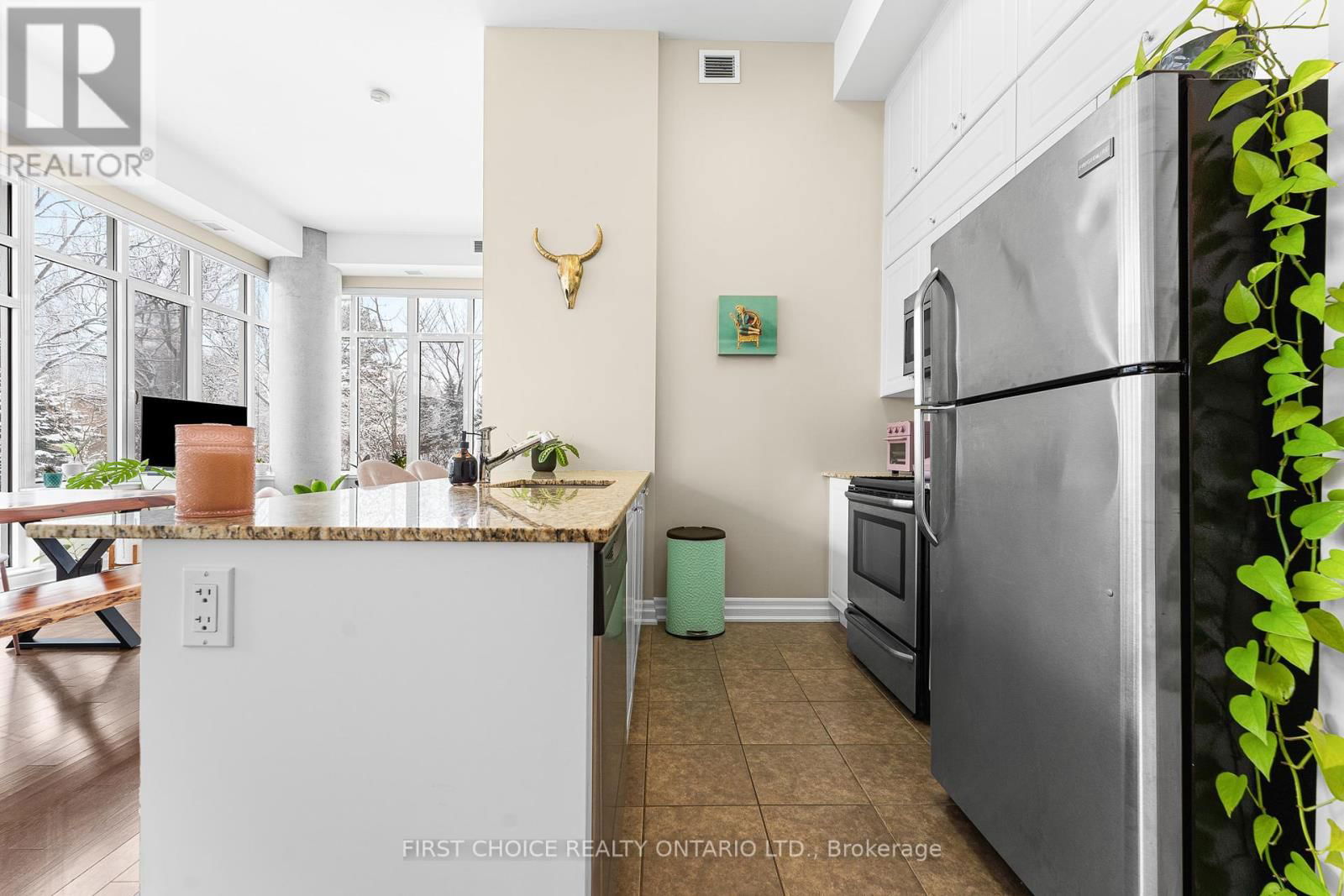 102 - 90 LANDRY STREET Image 5