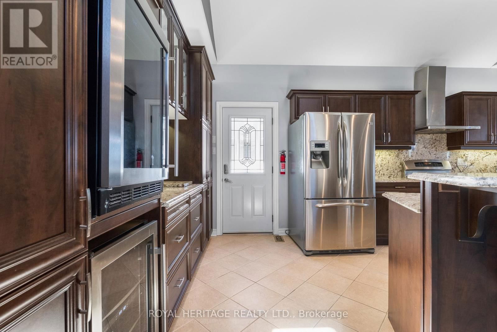 34 HILLS ROAD Image 11
