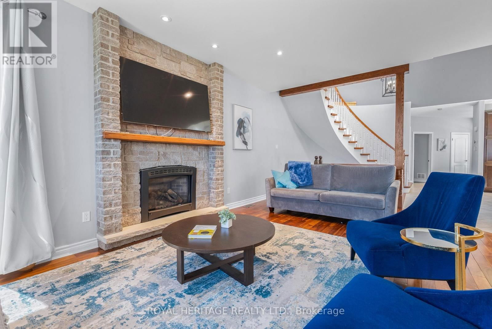 34 HILLS ROAD Image 18