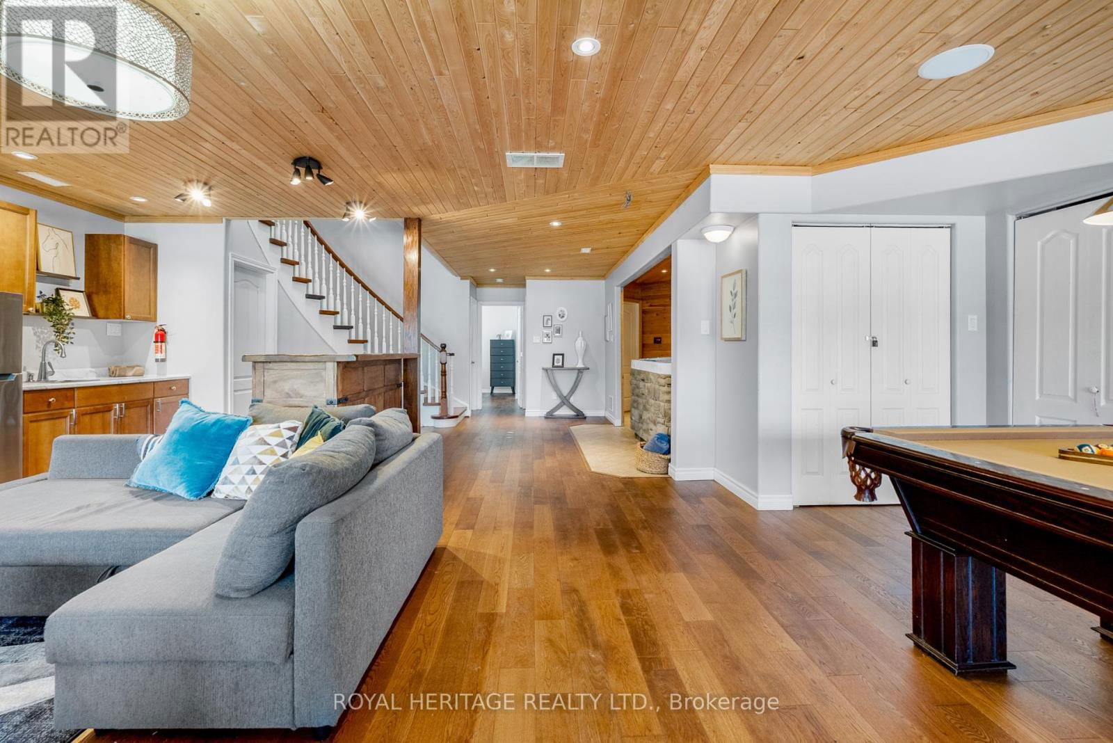 34 HILLS ROAD Image 35