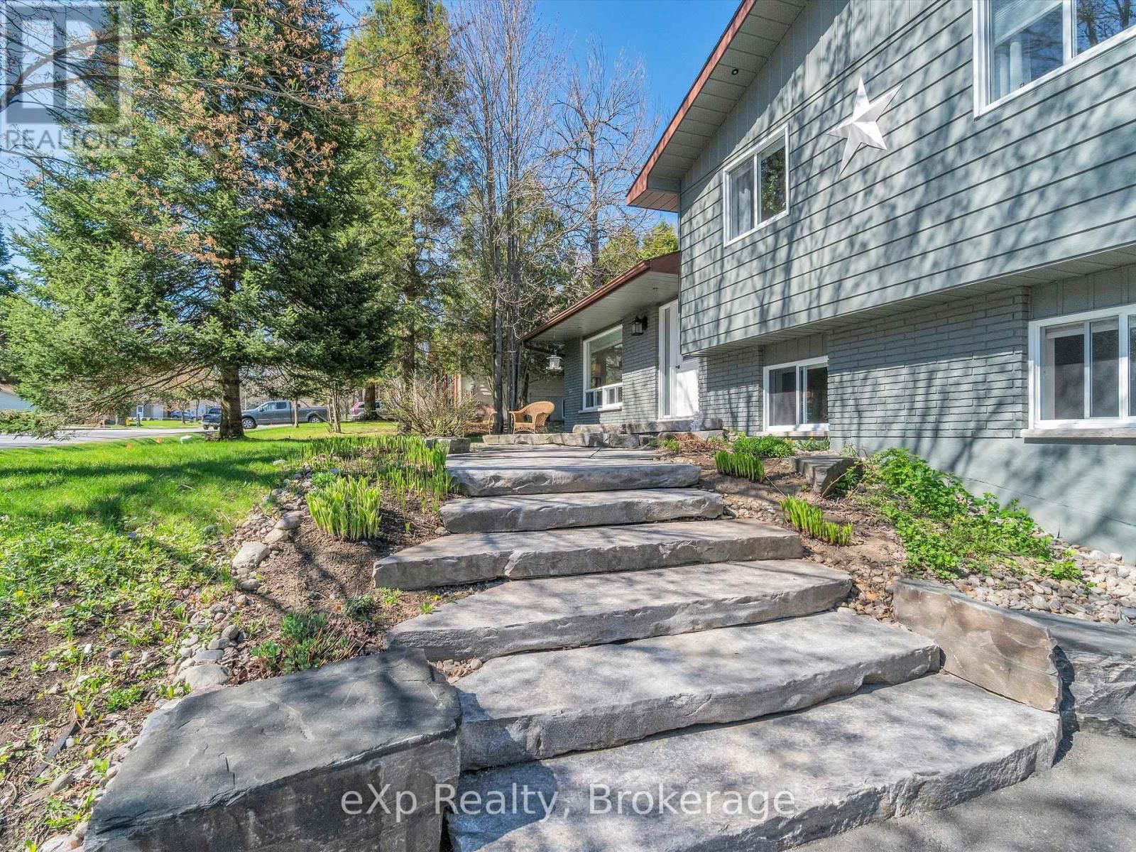 104 MEADOW HEIGHTS DRIVE Image 2