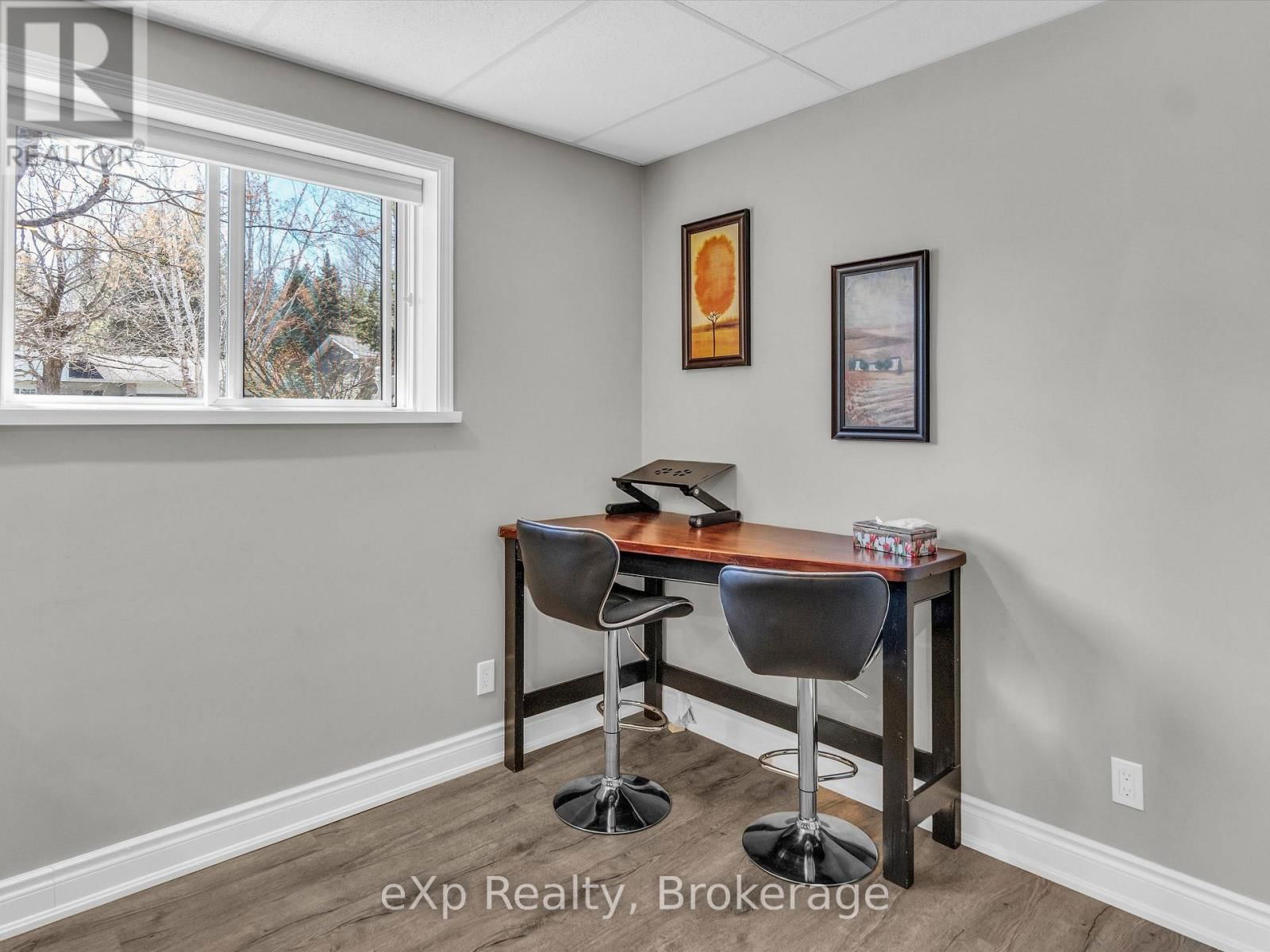 104 MEADOW HEIGHTS DRIVE Image 26