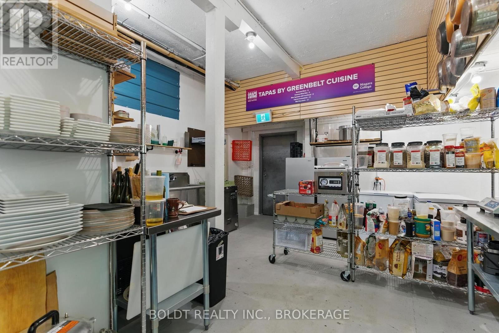 39 JAMES STREET Image 17