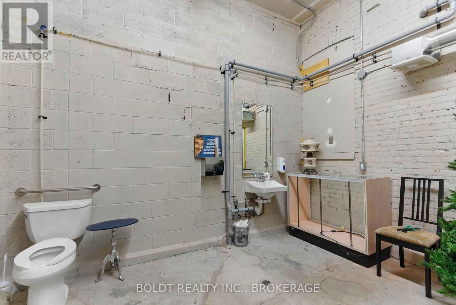 39 JAMES STREET Image 20