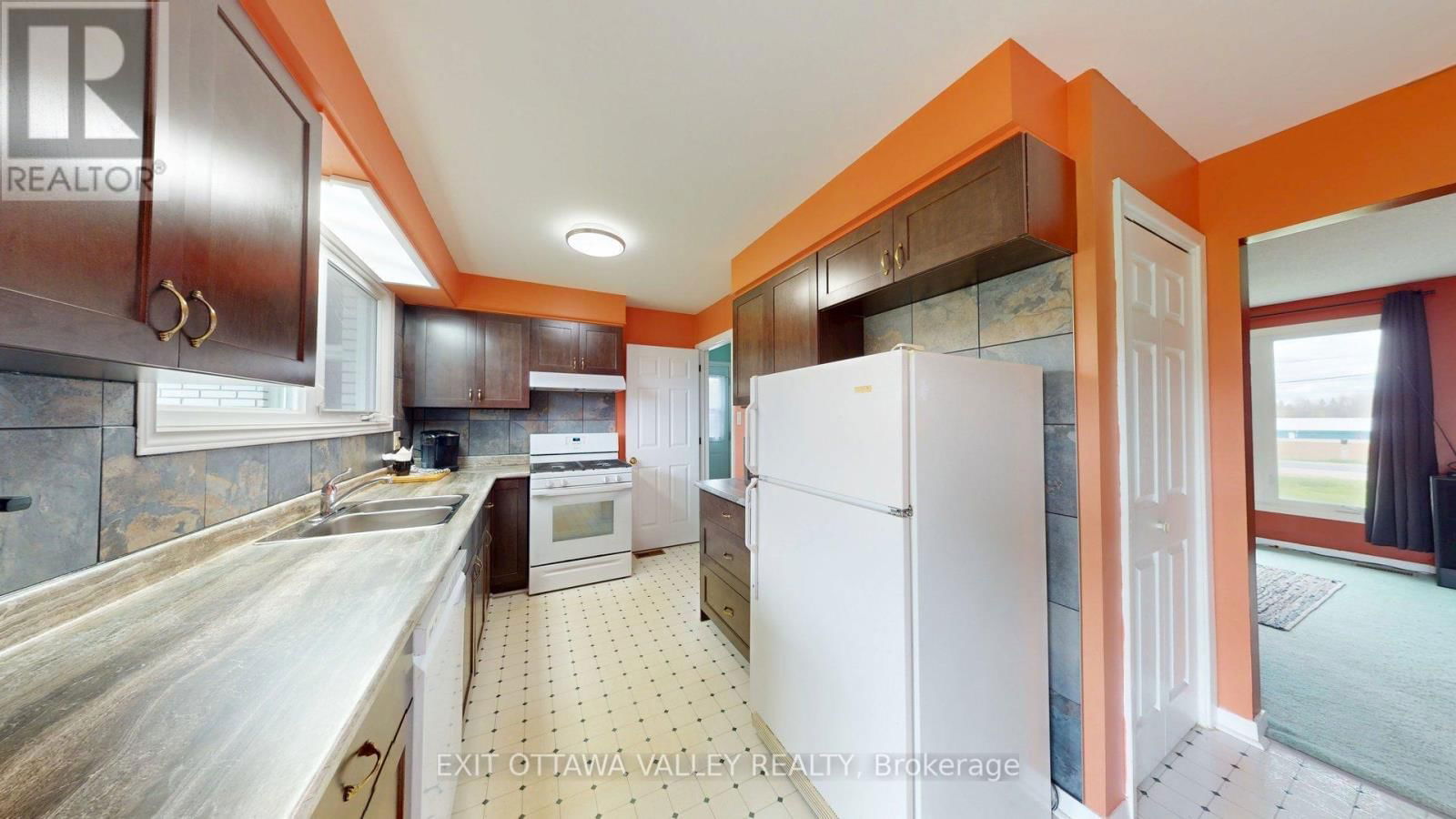 2297 BEACHBURG ROAD Image 15