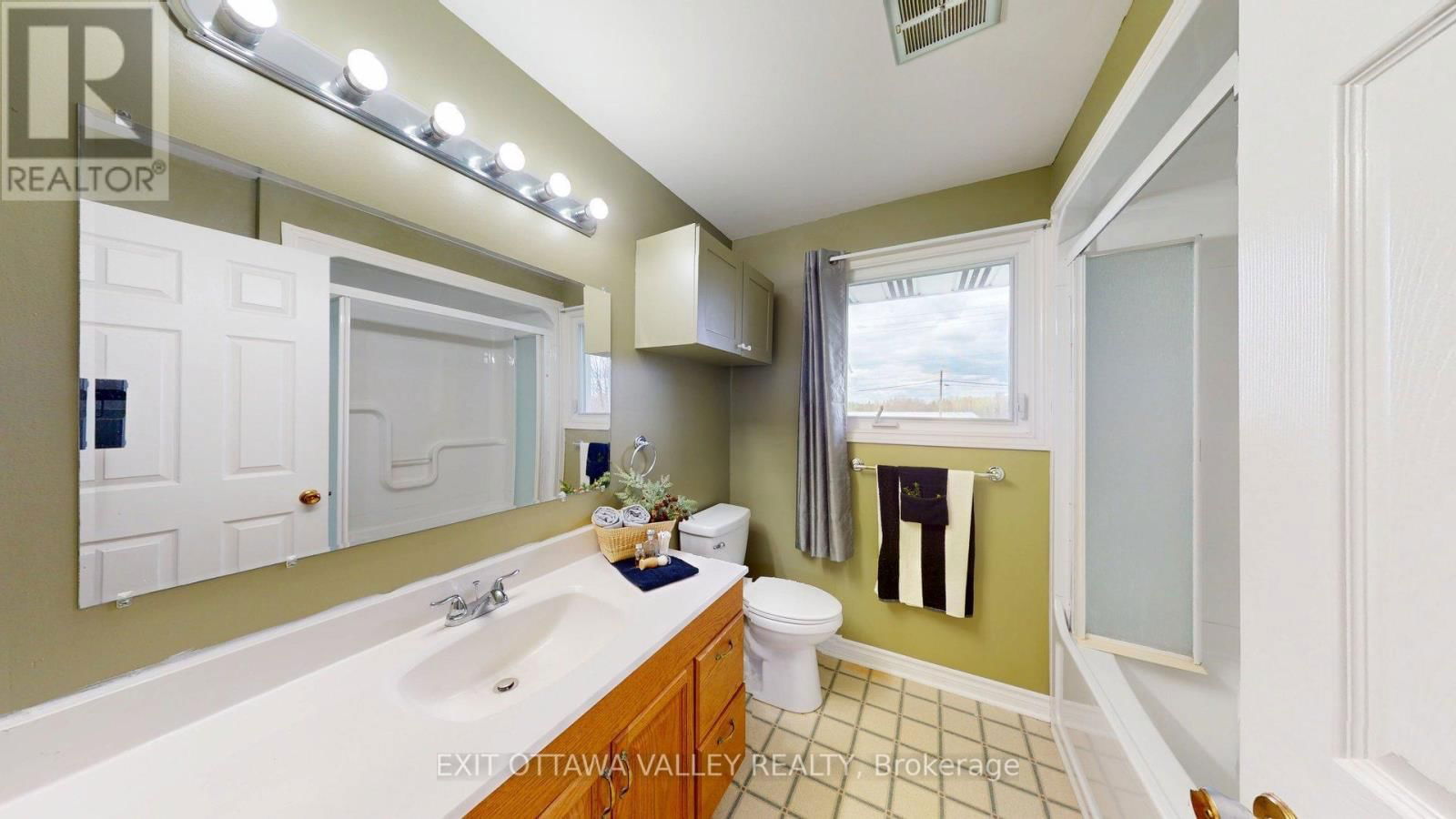 2297 BEACHBURG ROAD Image 28