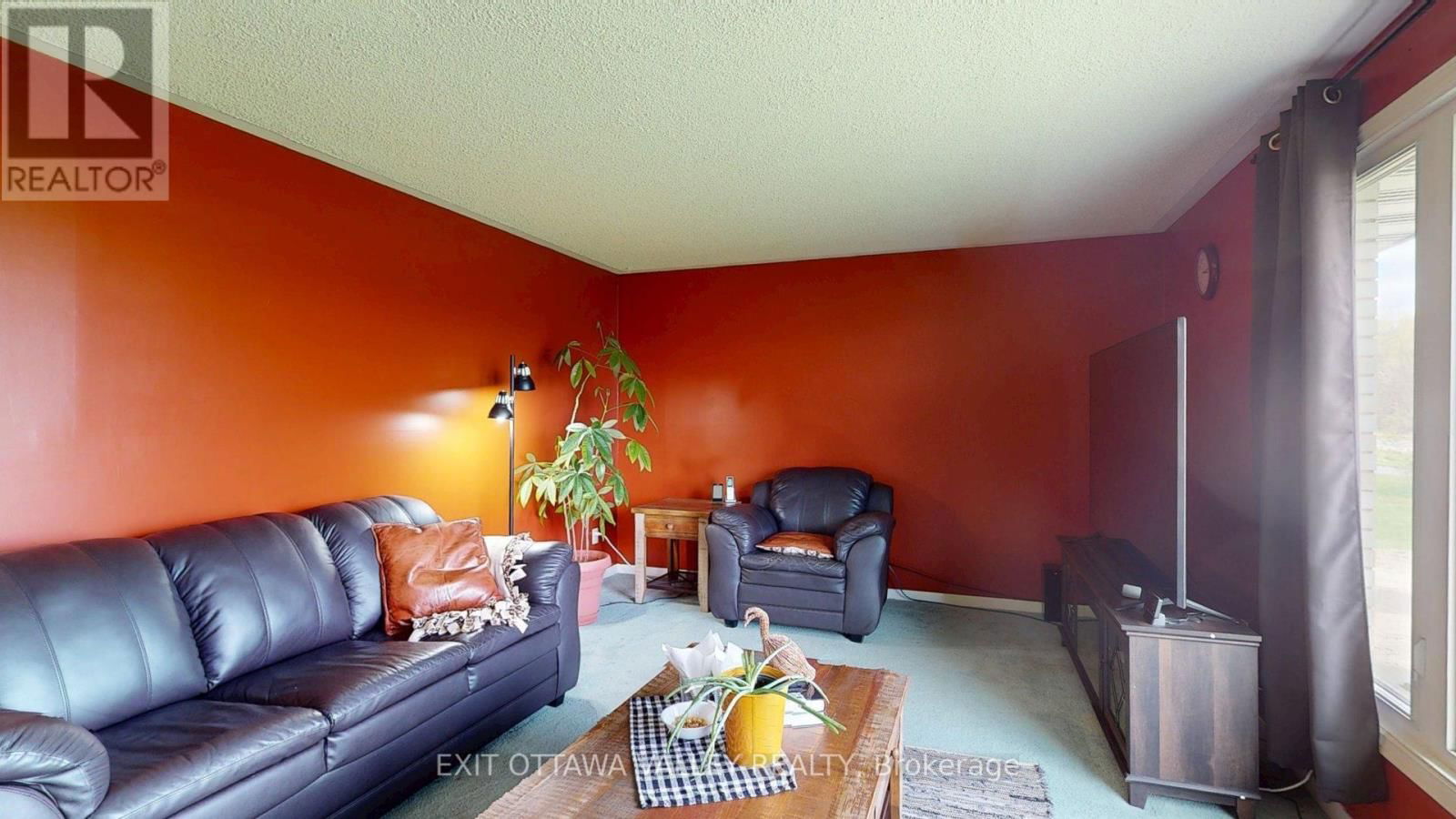 2297 BEACHBURG ROAD Image 9