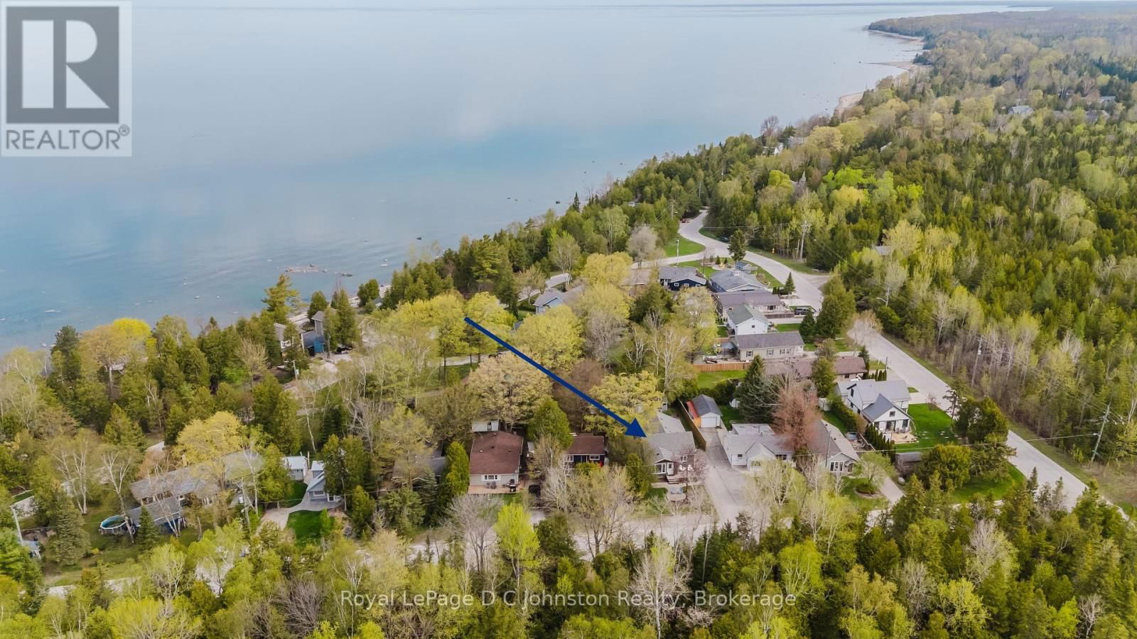 38 OAK STREET Image 14