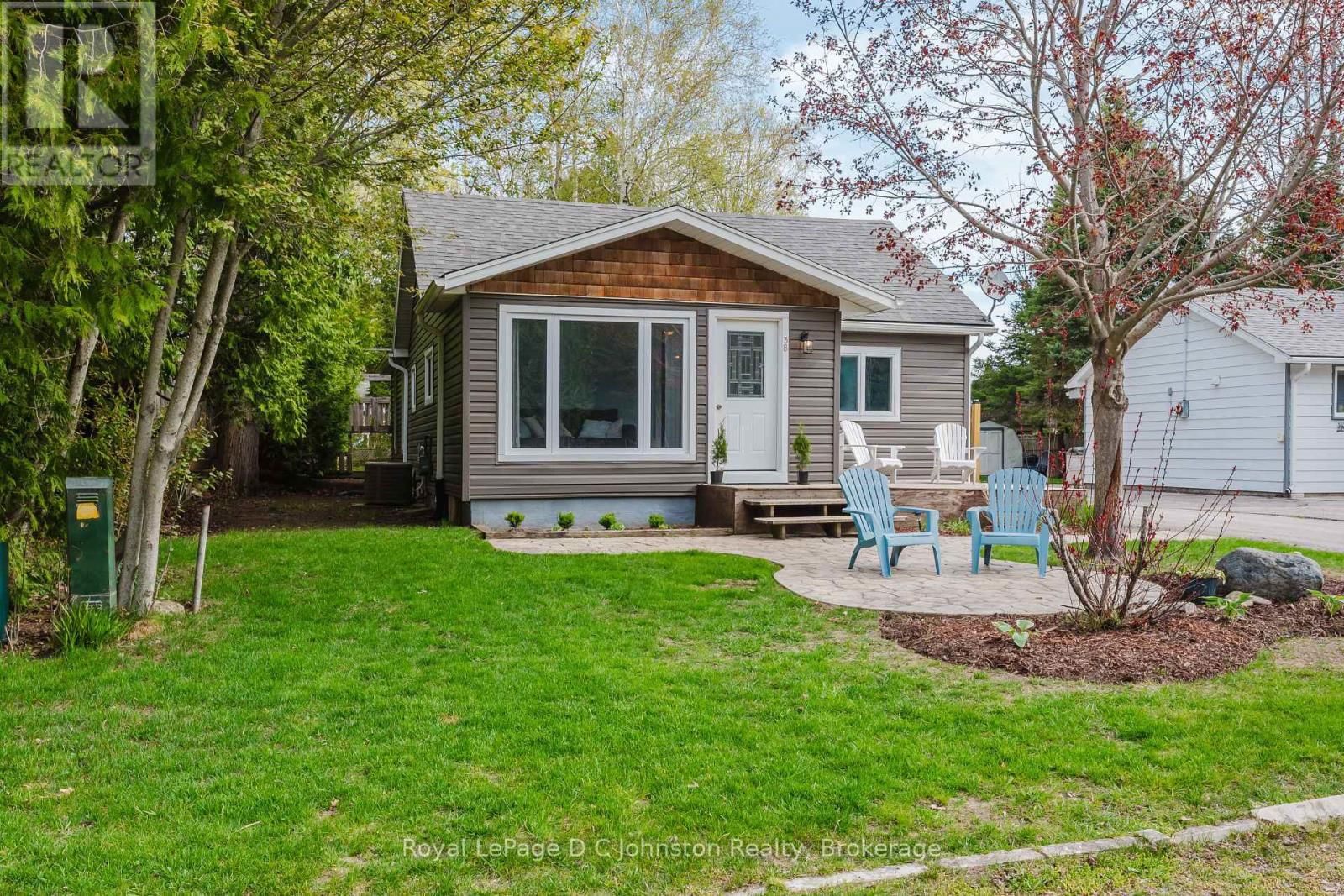 38 OAK STREET Image 2