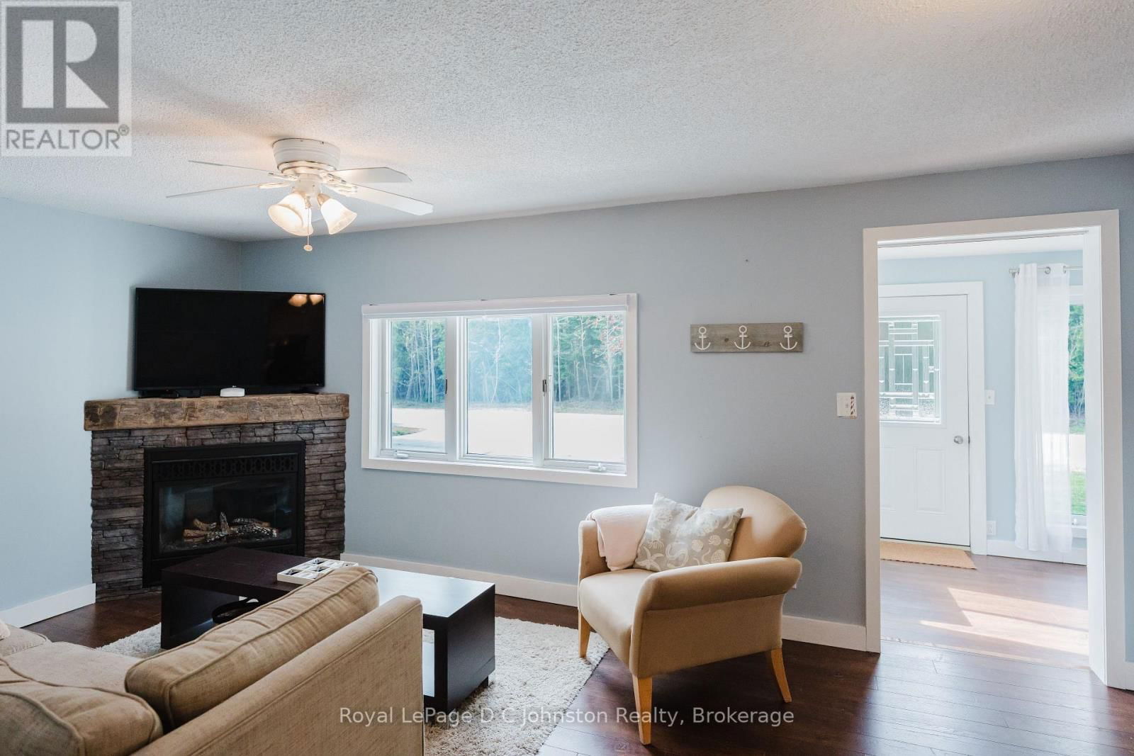 38 OAK STREET Image 26