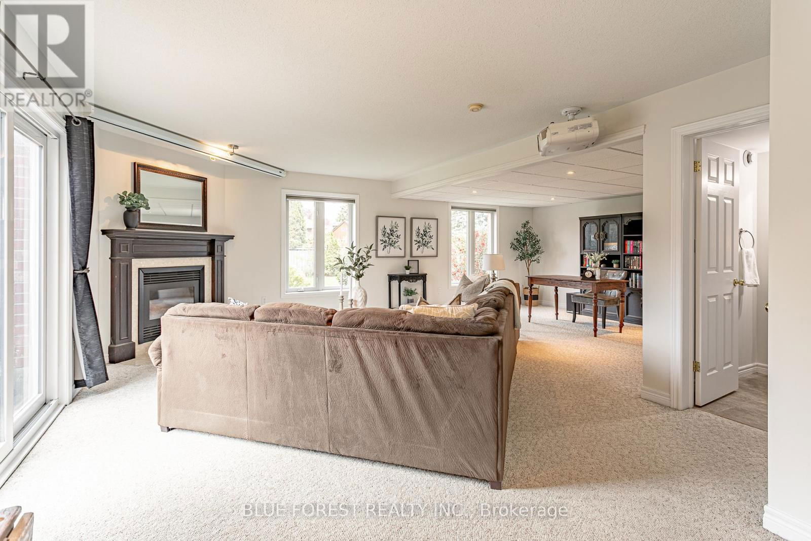 49 PARKVIEW DRIVE Image 17