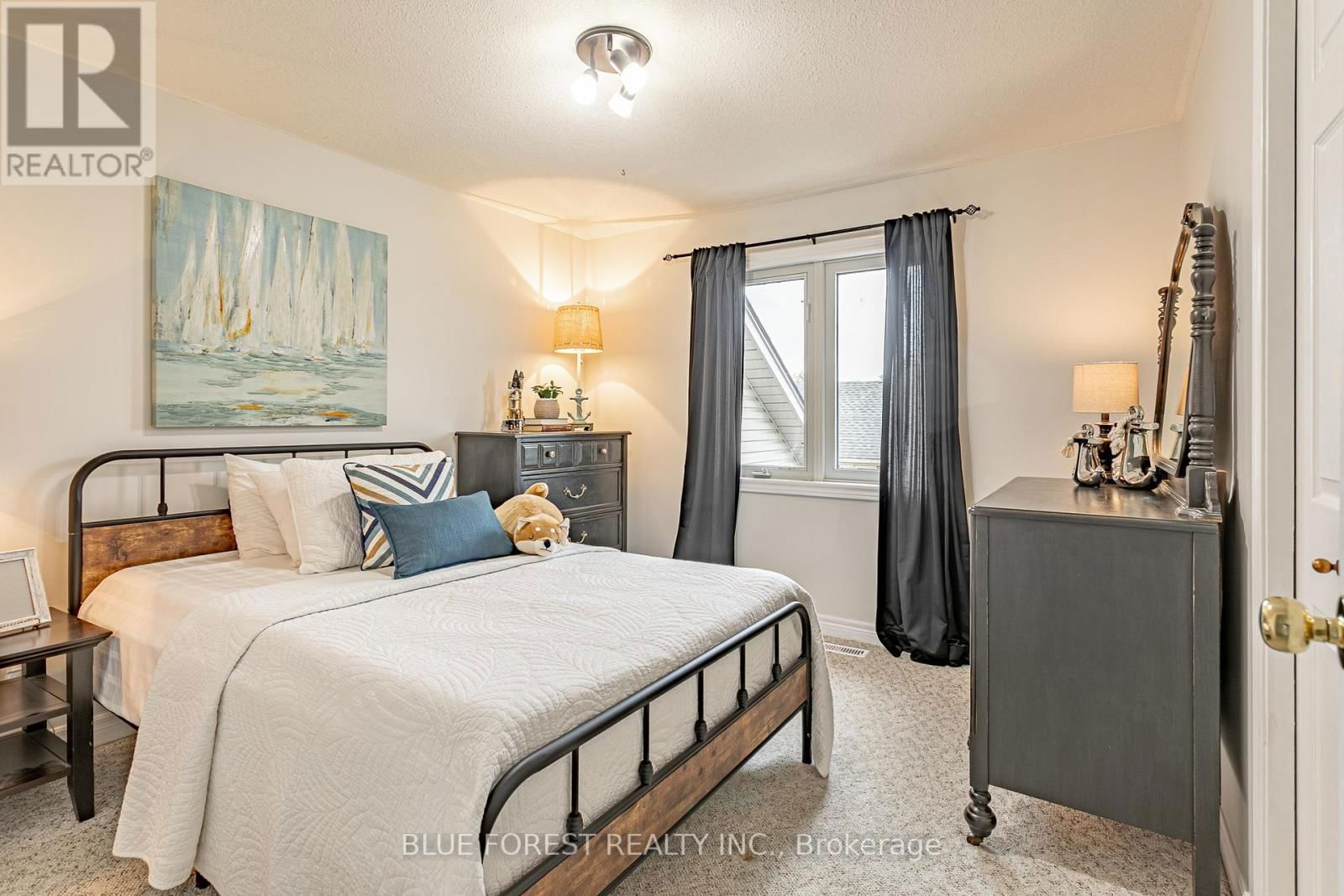49 PARKVIEW DRIVE Image 9