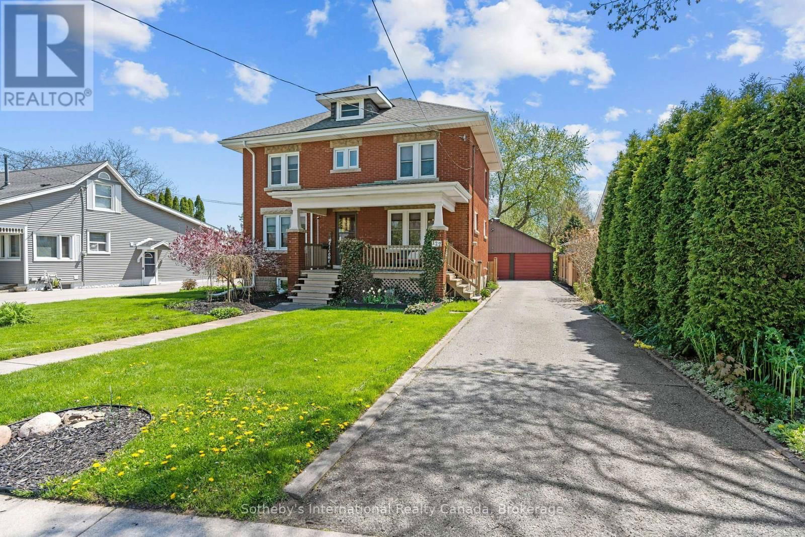 122 LAKE AVENUE DRIVE Image 2