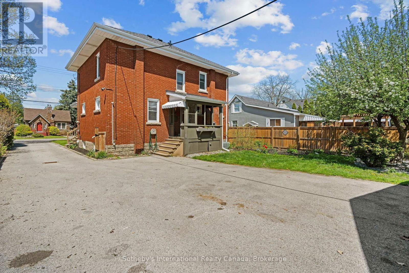 122 LAKE AVENUE DRIVE Image 36