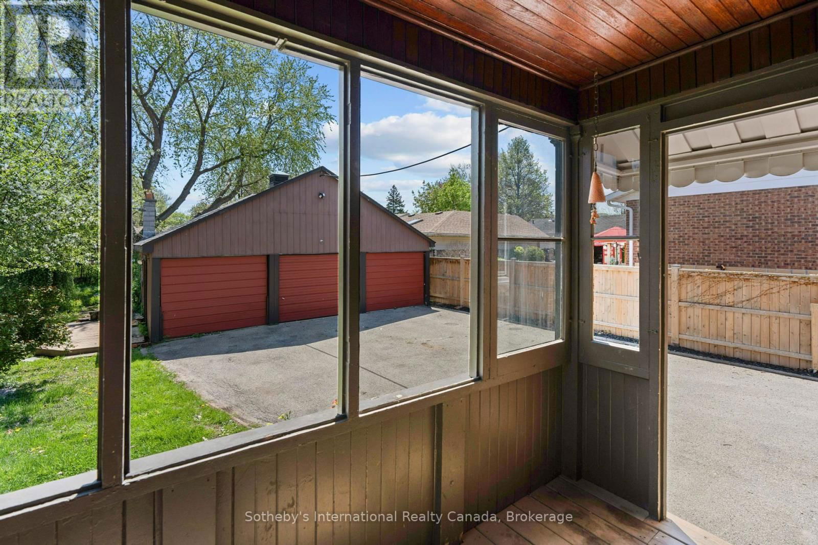 122 LAKE AVENUE DRIVE Image 38