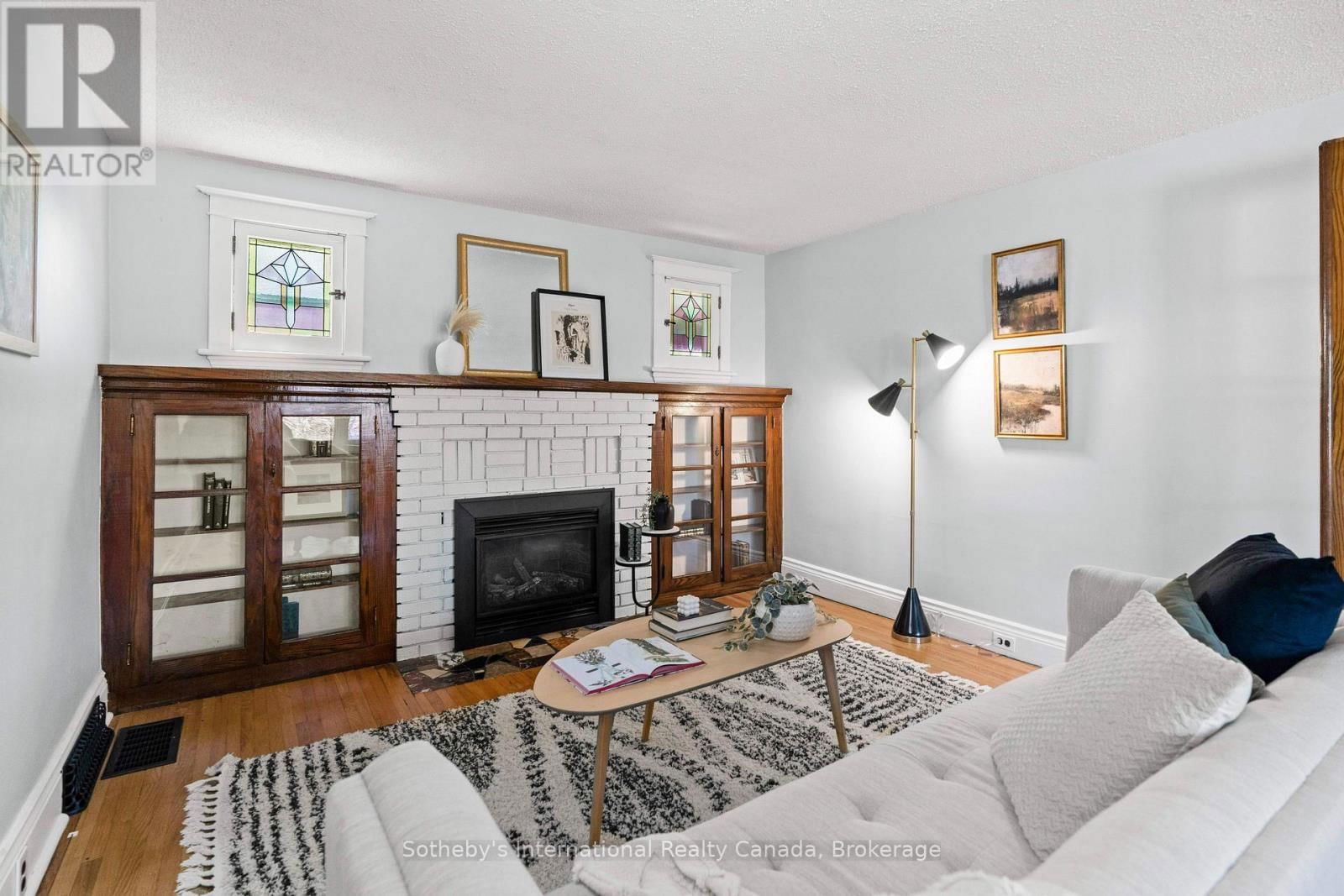122 LAKE AVENUE DRIVE Image 8